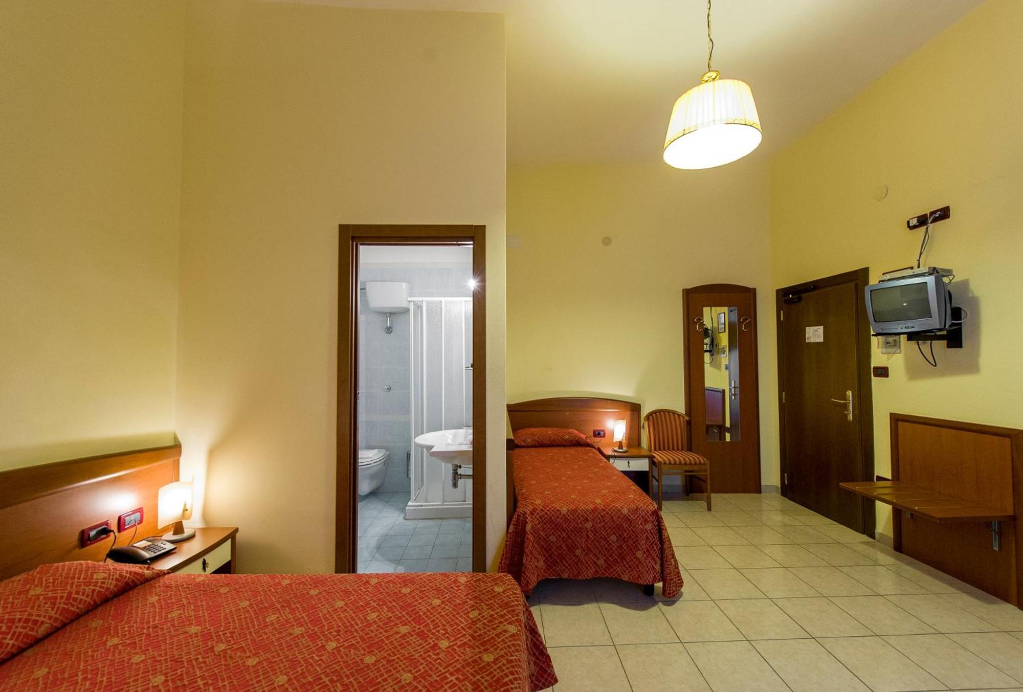 Hotel Miramare Rodi Garganico Zewnętrze zdjęcie