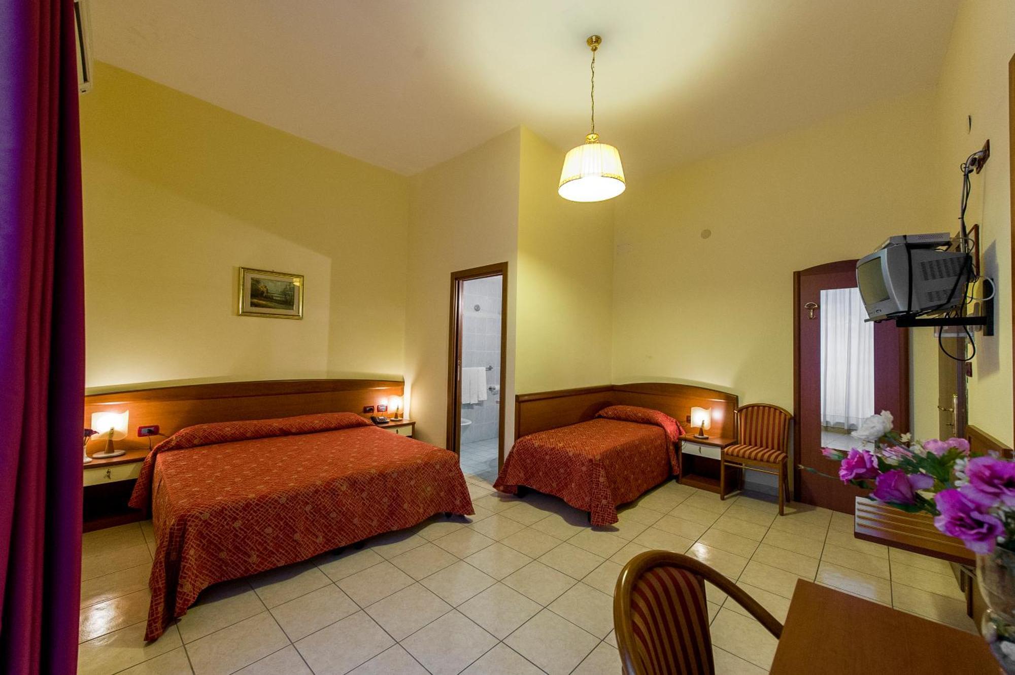 Hotel Miramare Rodi Garganico Zewnętrze zdjęcie